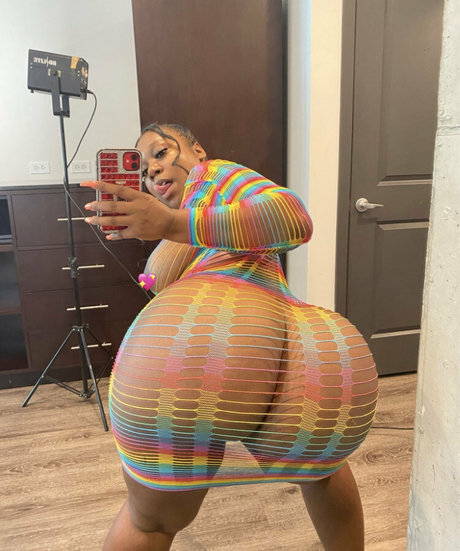 karitamonique erotic pornstar photos