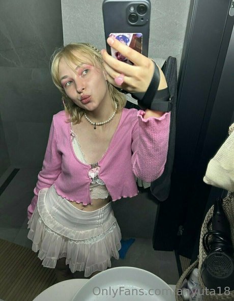 anyuta18 pornstar erotic photos