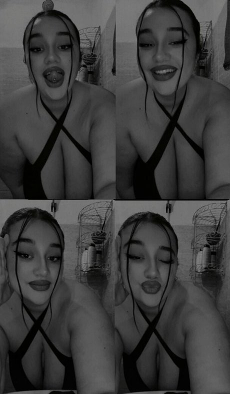 neereeewiii hot pornstar image