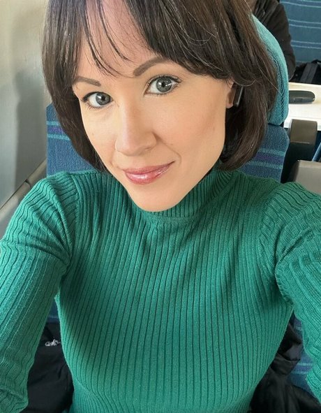 Lucylove exclusive pornstar photos