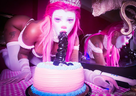 lowbotomy pretty pornstar gallery