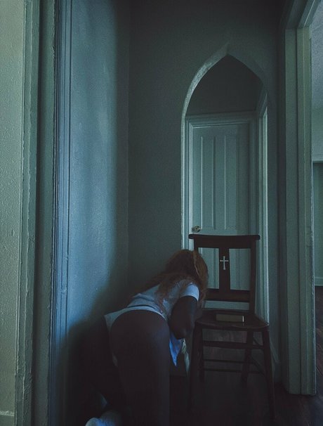 lowbotomy erotic star pictures