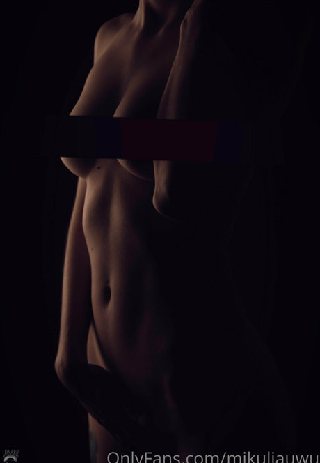 mikuliauwu art star pics