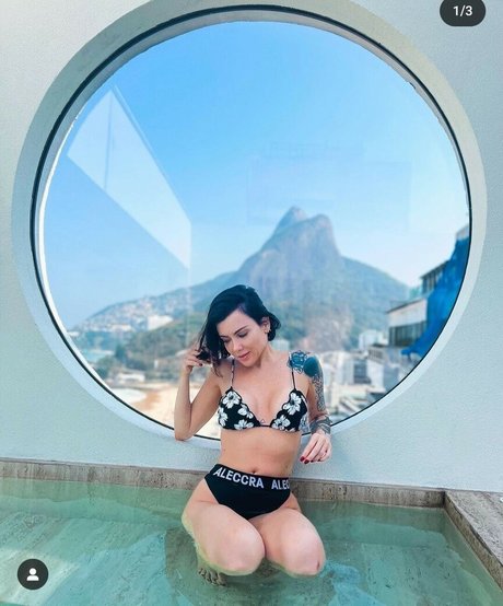 Raphaella Avena Avenaa pornstar erotic pics