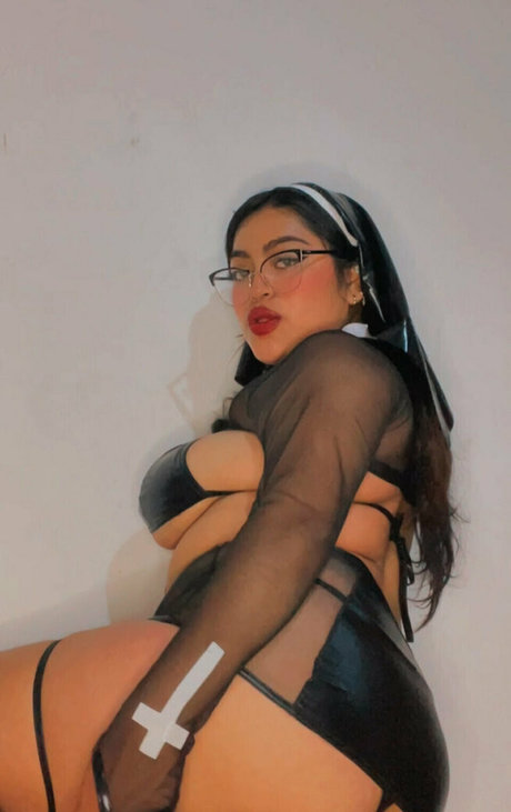 Isa Hernandez art actress images