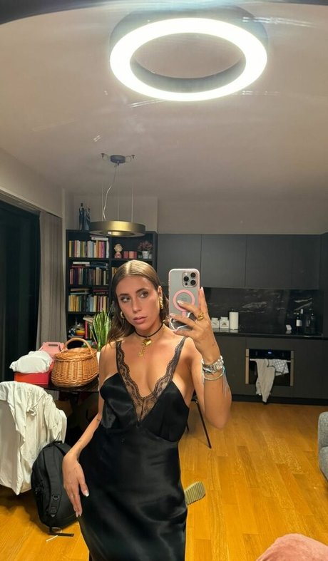 mynameisfrancescabiella star free image