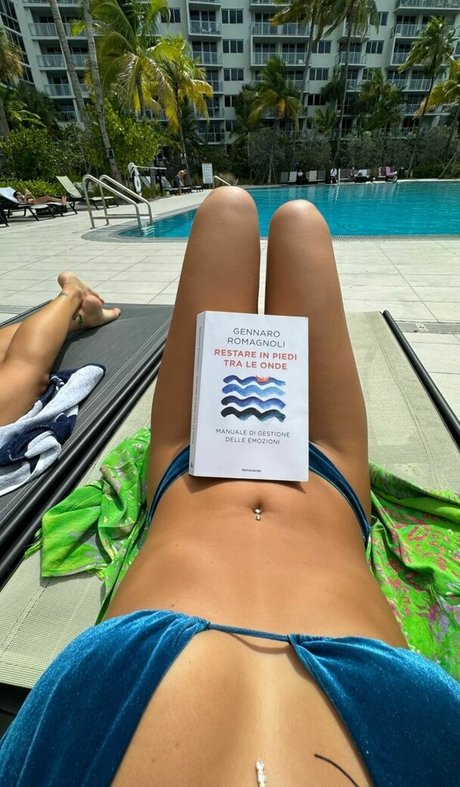 mynameisfrancescabiella star adult picture