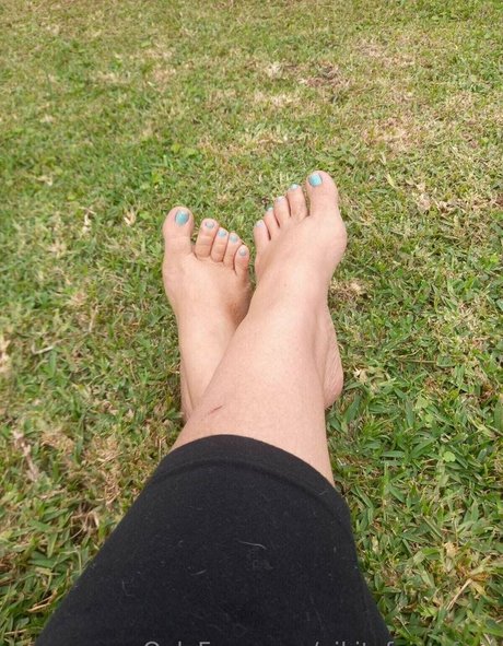 nikitafeistyfeet hot actress gallery