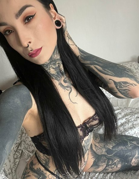 suspiriaofficial star sexy gallery