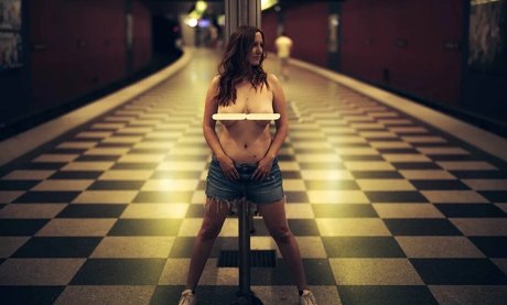 ck lightart top actress gallery