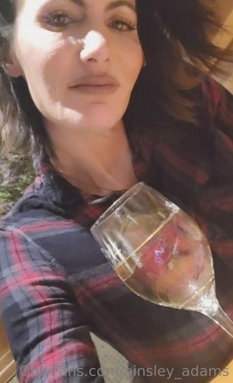 ainsley adams model pornographic images