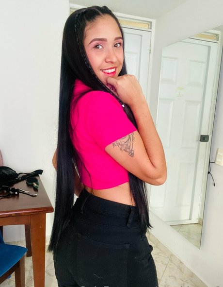 sarahlopez1 erotic star image