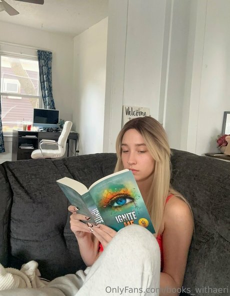 books withari porn model img