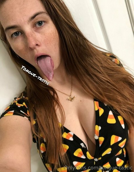 Tongue tastic nice actress pics