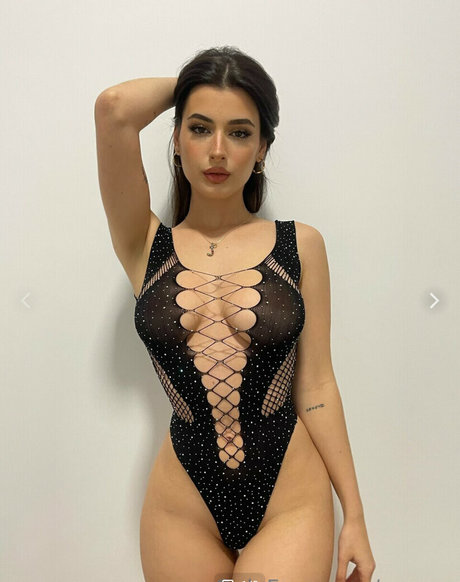 Sara Carolina adult star photos