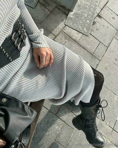 Netadanon model top pics