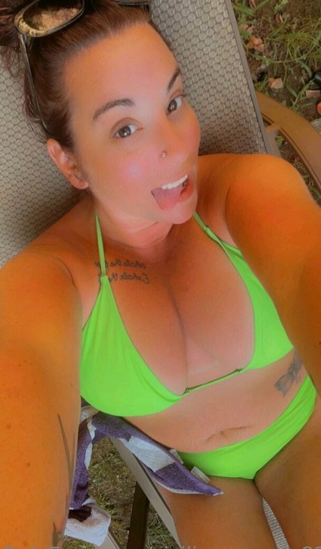 SicilianQueen1982 model high quality pic