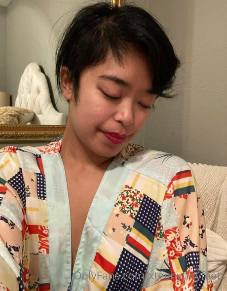 xteenytinyfeetx model porn pictures