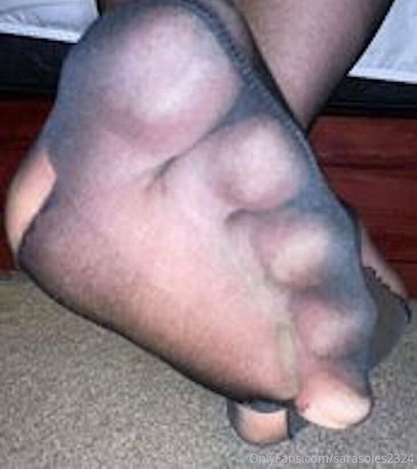 sarasoles2324 model top gallery