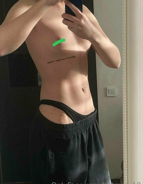 hotmary18 sexy star picture