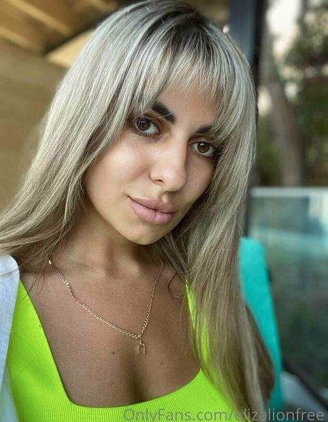 candyadria erotic pornstar pictures