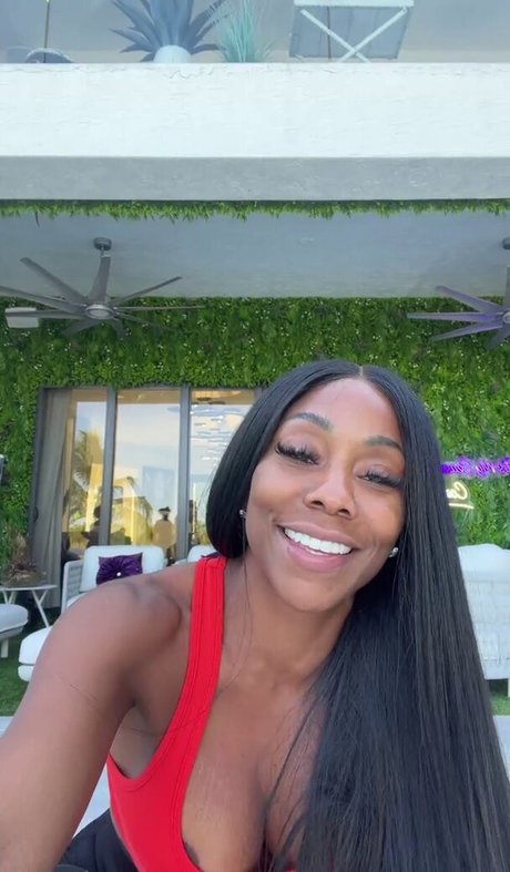 Coach Stormy nude pornstar galleries