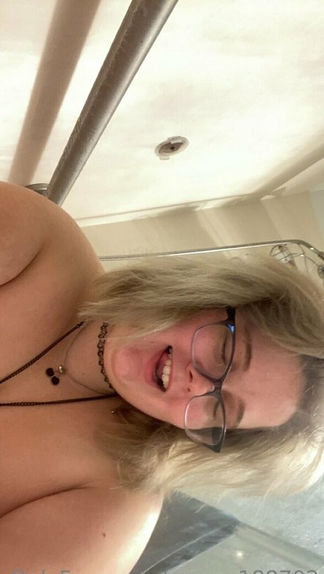 curvy kitty onlyfans hot sexy archive