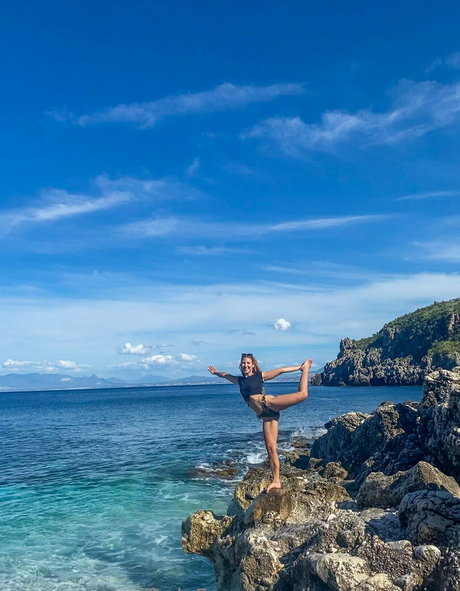 skinny teen onlyfans naked gallery