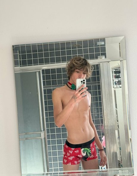 okayjohnnyboy pretty model pictures