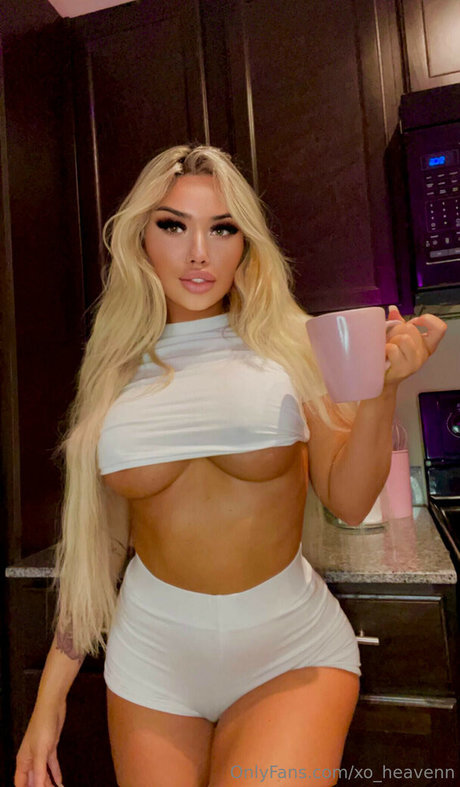 Heaven Brat pornstar beautiful archive