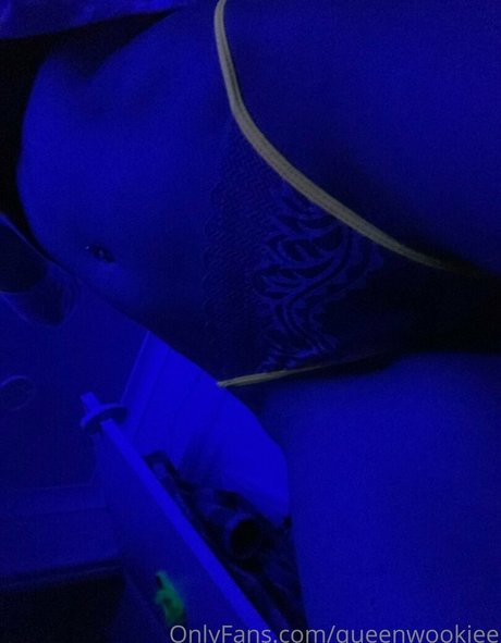 queenwookiee model hot photos