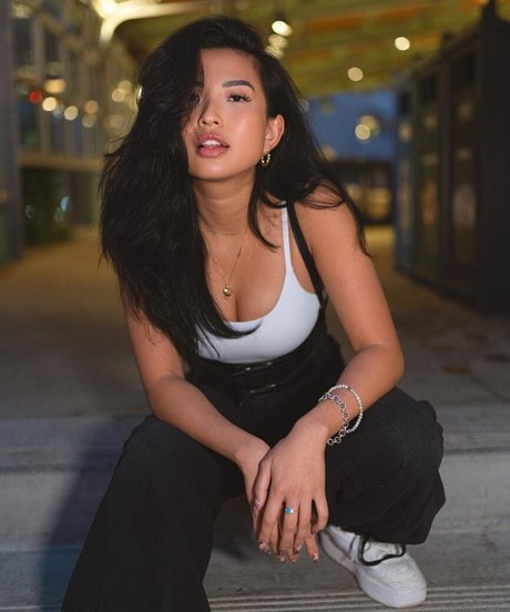 Dfuqanne hot model pic