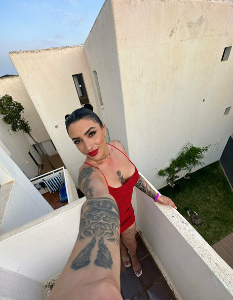 neliagold sexy model pics