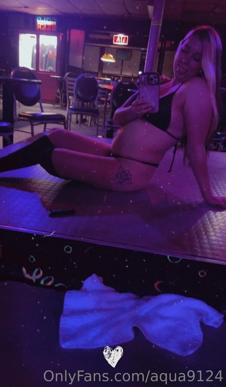 aqua9124 pornstar naked gallery