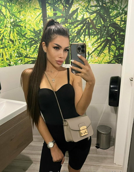 cum selfie onlyfans art nude image