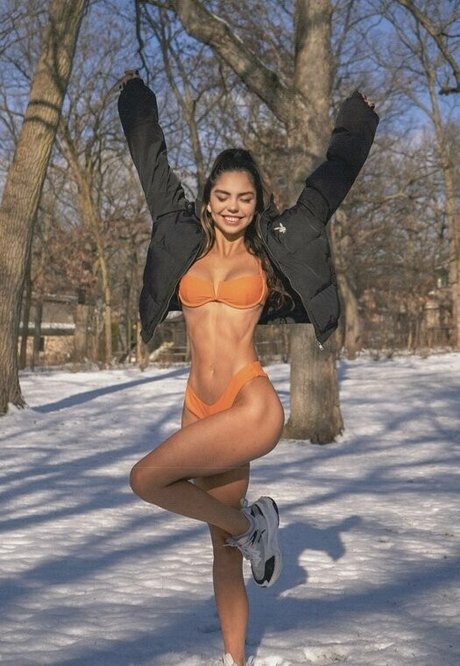 Alex Mara beautiful star picture