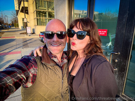 Threatlevelmiddnite model sexy photo