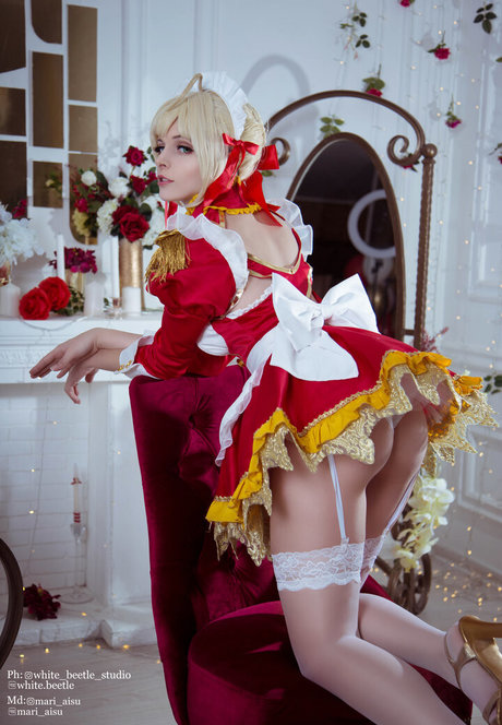 Mari Aisu star naked photo