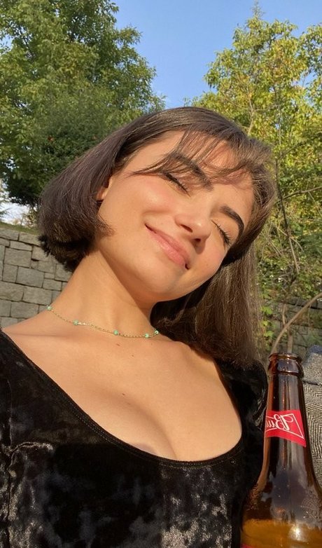 Nisa Kavak model sex pics