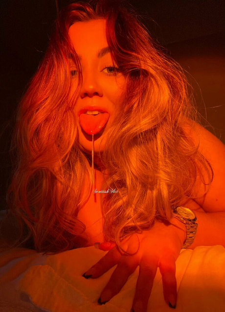 kellycarmichael perfect pornstar img