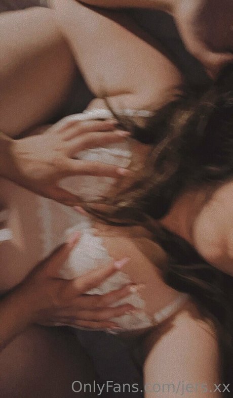 trashlynn19 naked model photos