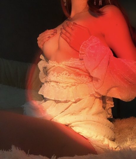 vas1l1ne pretty actress pictures