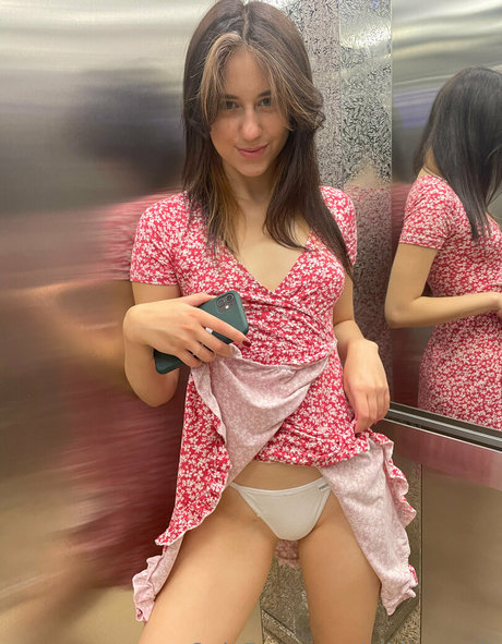 vikky vip high quality actress galleries