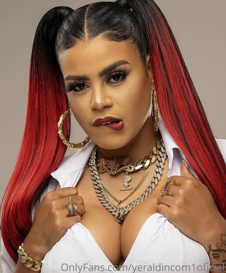 yeraldincom1oficial model naked photos