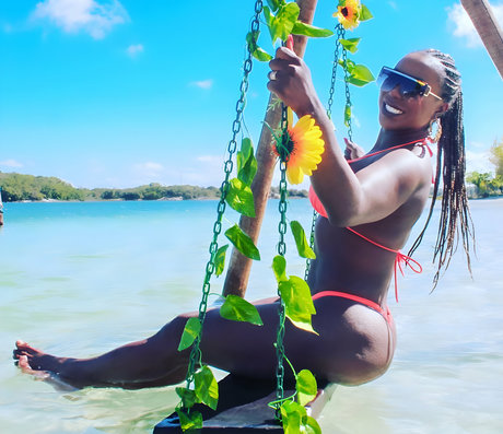 Adelia Soares beautiful pornstar pictures