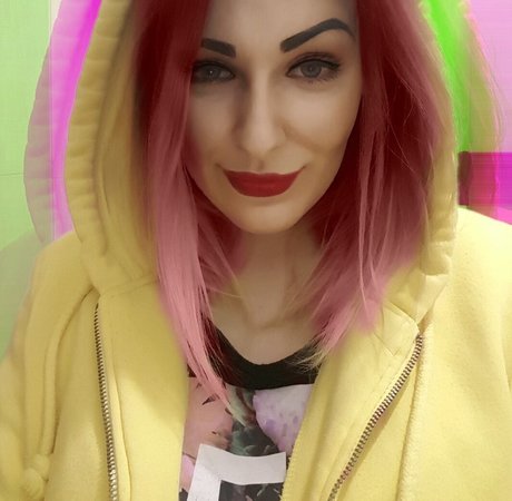 JennyHotWife pornographic actress gallery