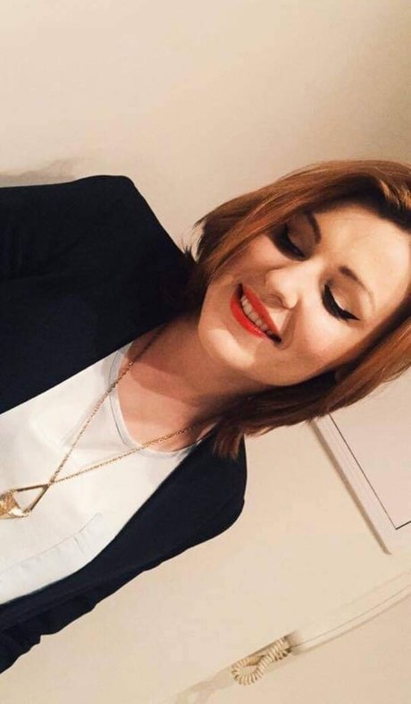 JennyHotWife star free pic