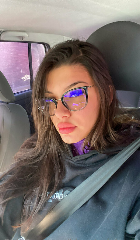 moms onlyfans adult images