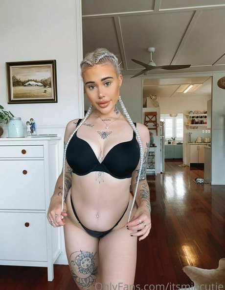 itsmiacutie model xxx pic