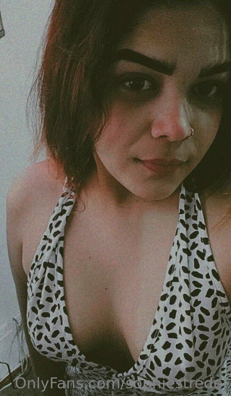 sofia only18 Quick photo